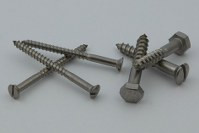 Tornillos para madera